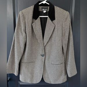 Sag Harbor houndstooth wool blazer